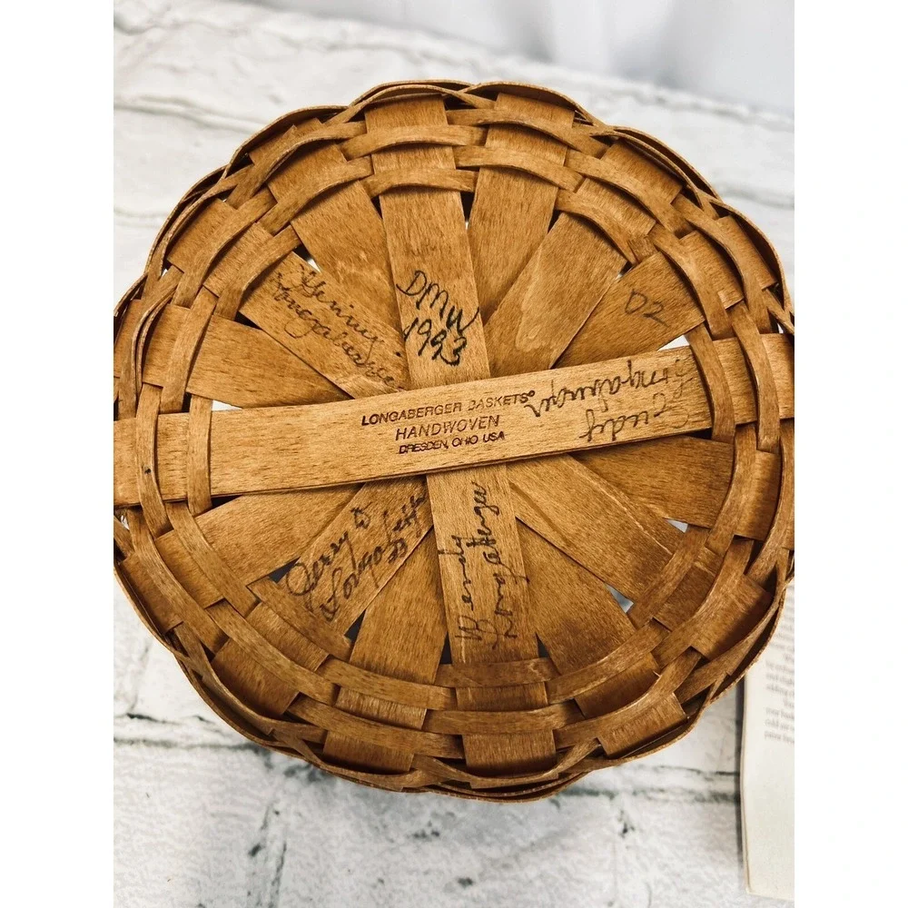 1993 Longaberger Button Basket w/Liner 2 Leather Handles 4 SIGNATURES #15407